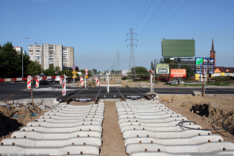 Nowa ��dzka - budowa dzie� 213